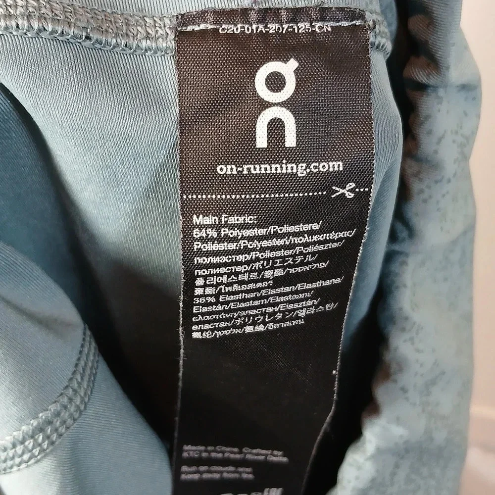 On Running Women's 7/8 Running Tights size XS or Small